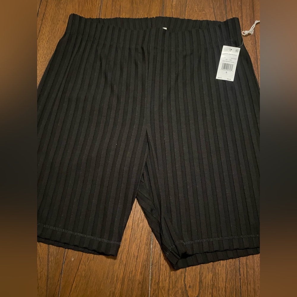 Good American size 5 biker shorts. NWT